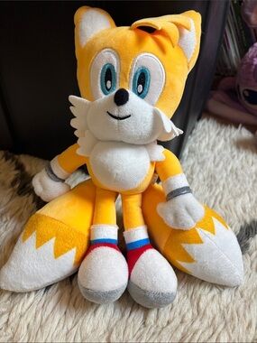 Sonic Tails Stuffie